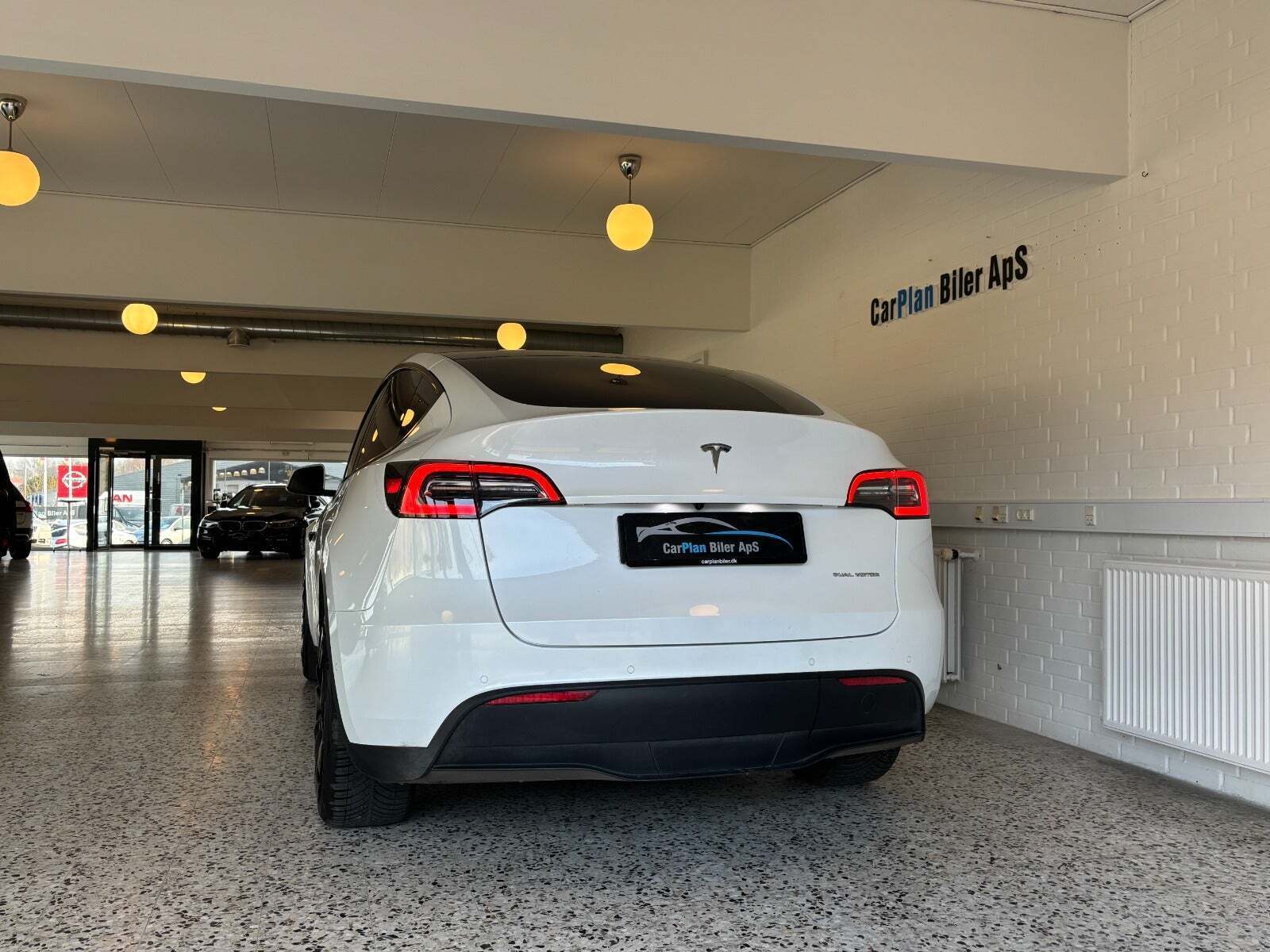 Tesla Model Y Long Range AWD
