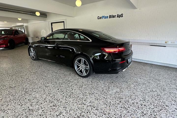 undefined Mercedes E300 fra 2019 set udefra