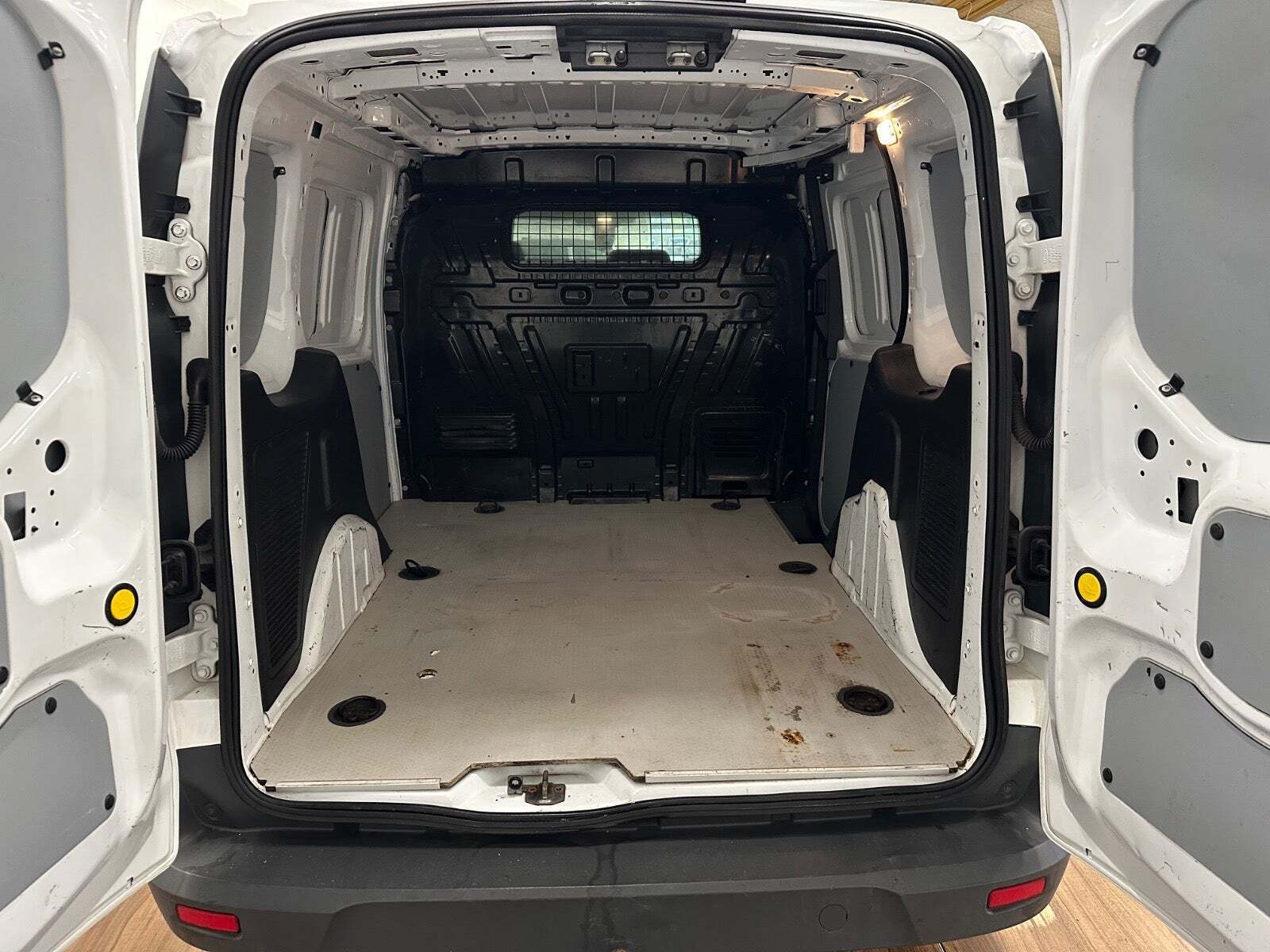 Ford Transit Connect 1,6 TDCi 95 Trend kort