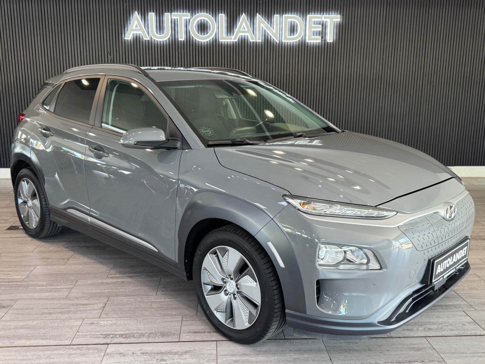 Hyundai Kona 64 EV Trend