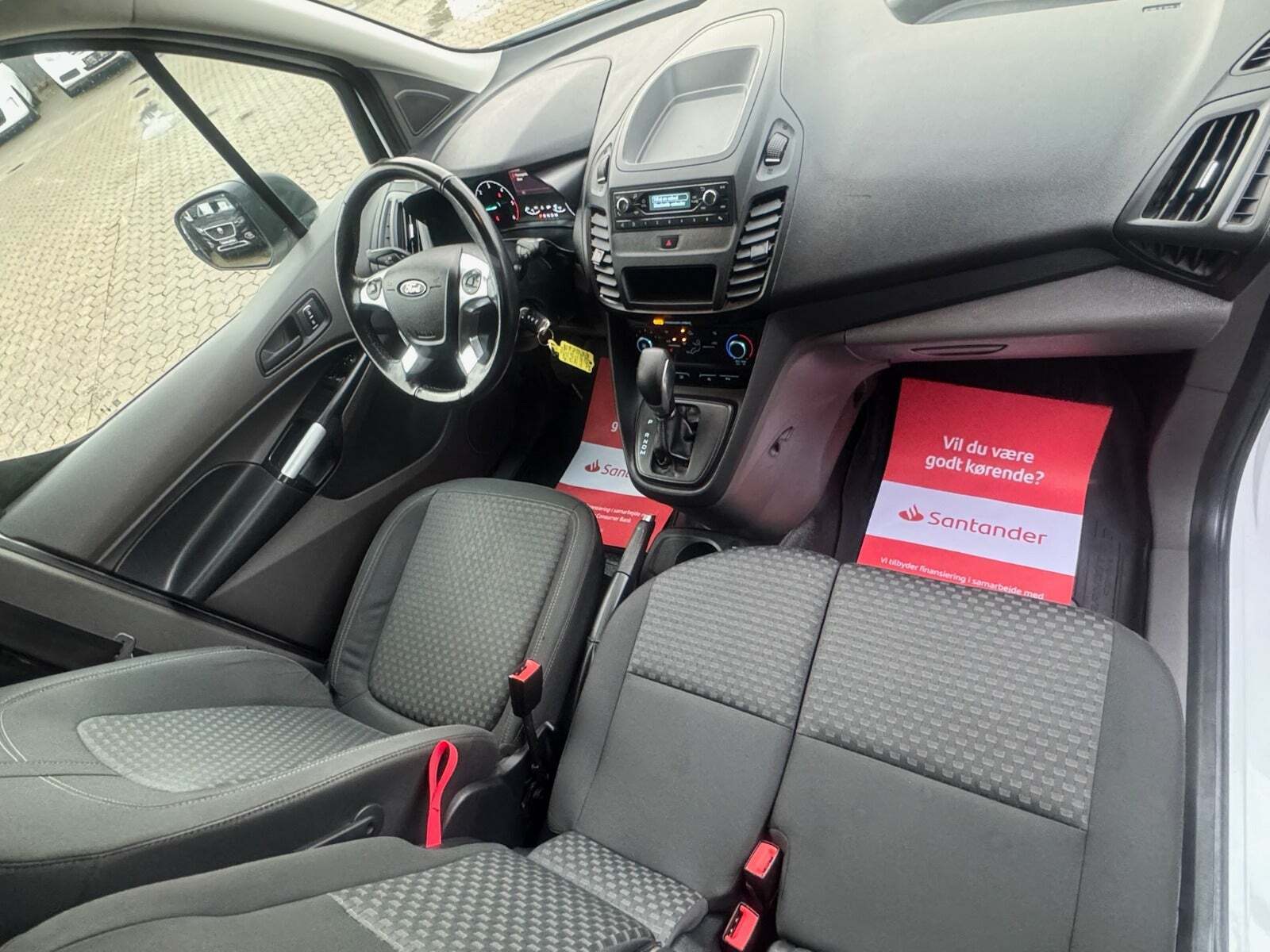 Hvid Ford Transit Connect fra 2020