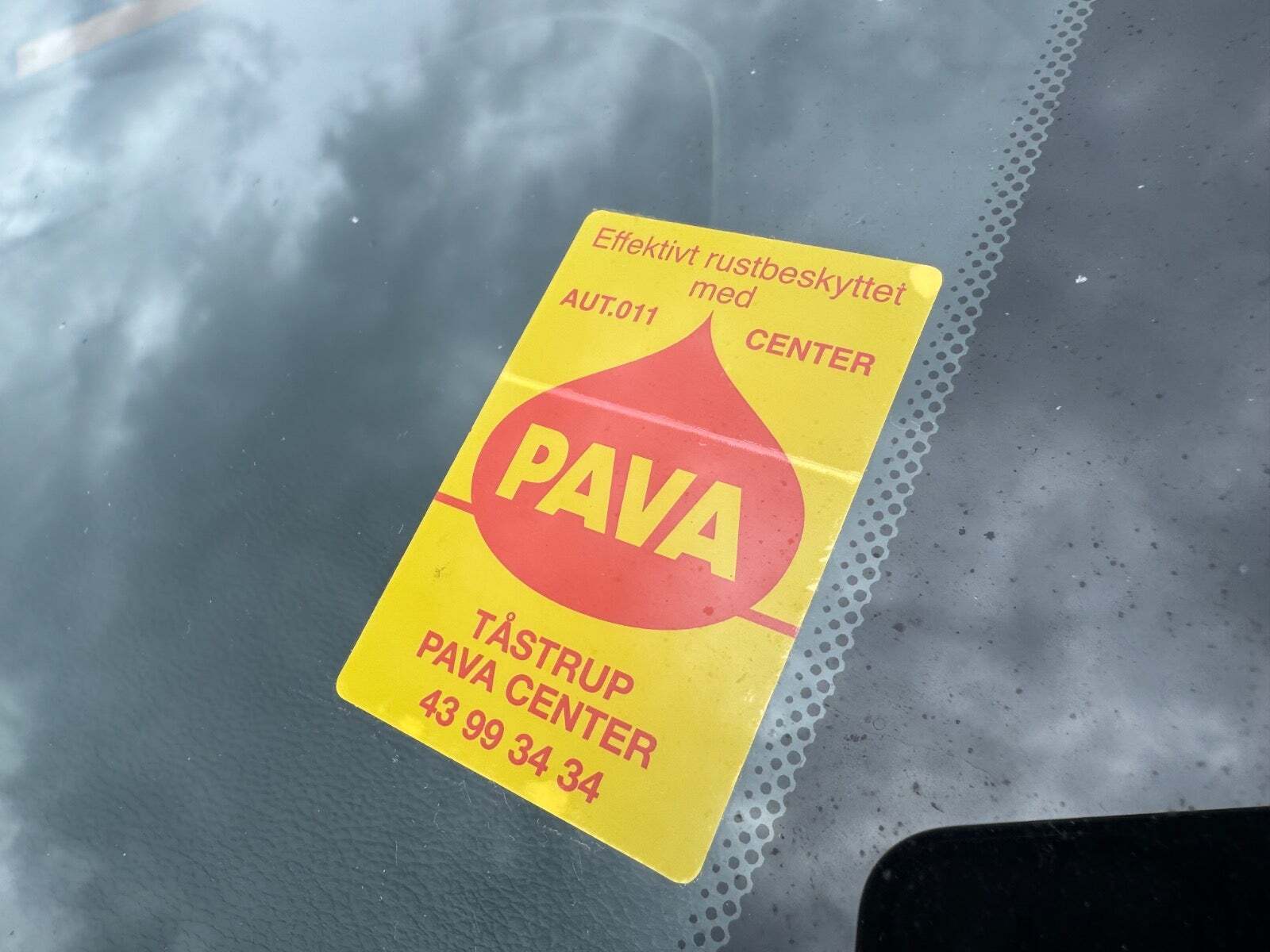 Grå Kia Carens fra 2014