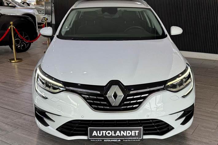Hvid Renault Megane IV fra 2021