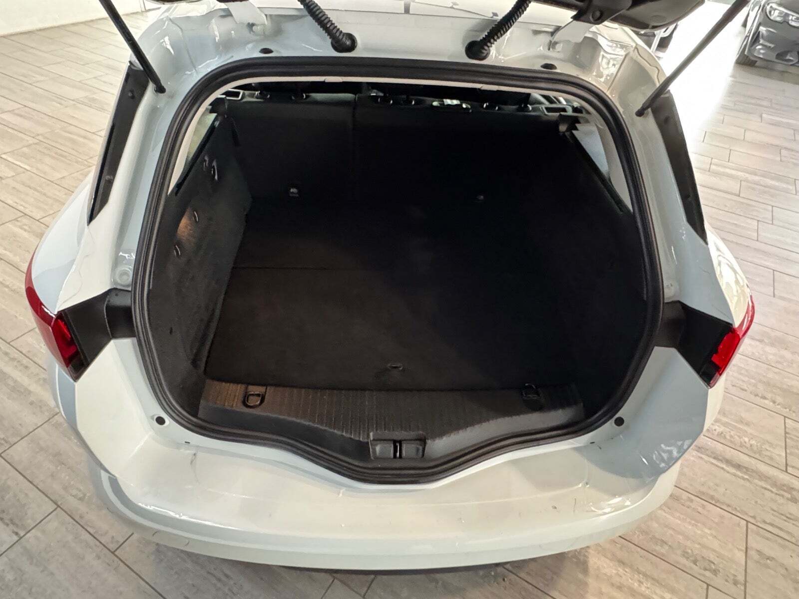 Renault Megane IV 1,6 E-Tech Zen Sport Tourer