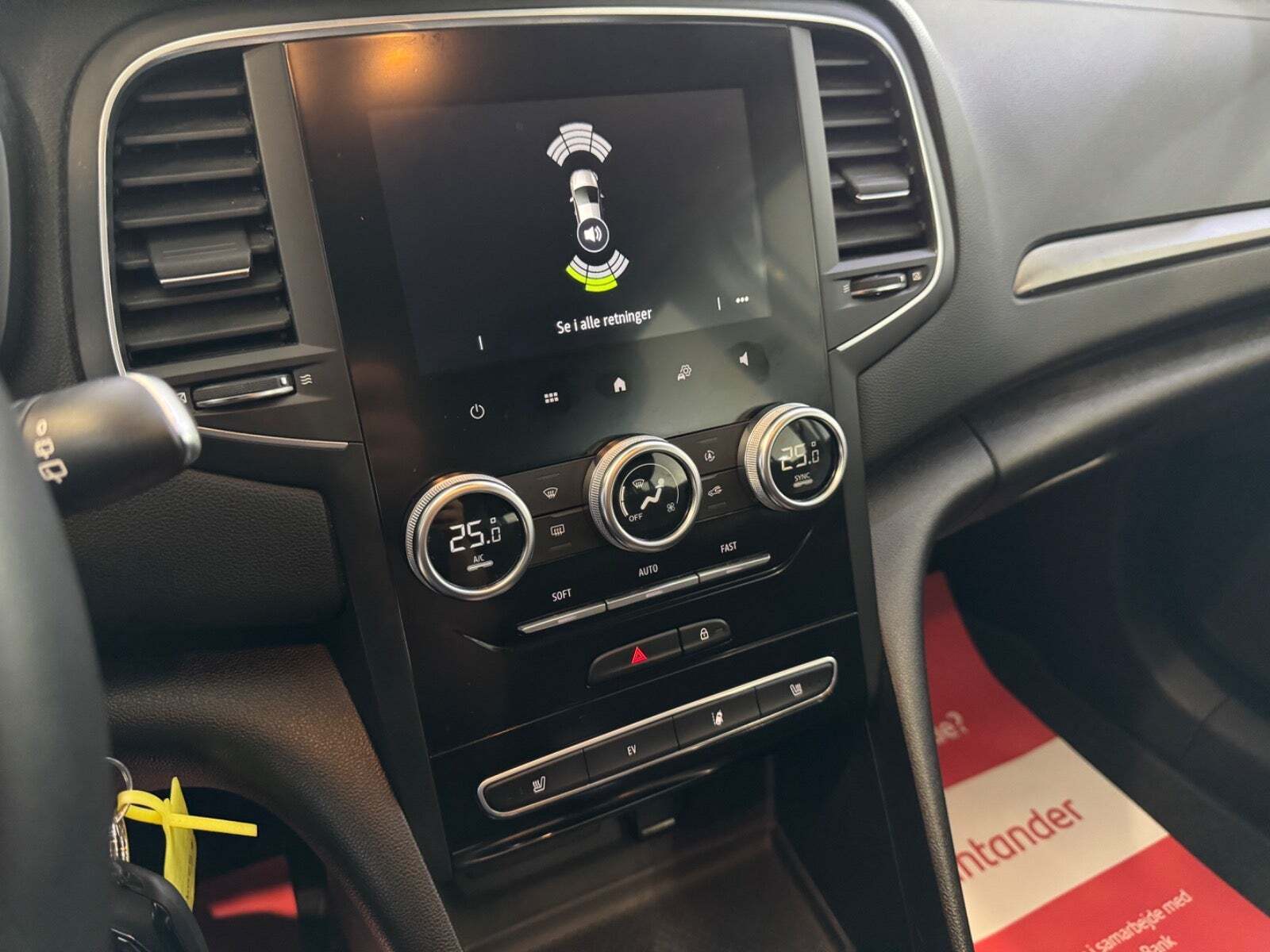 Hvid Renault Megane IV fra 2021