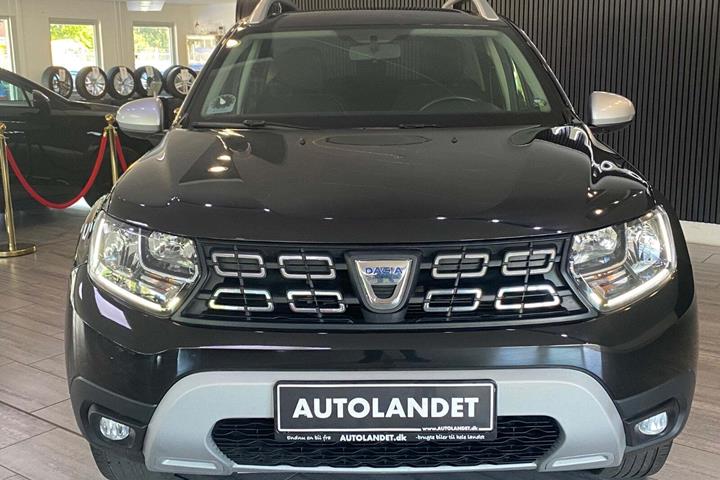 Sort Dacia Duster fra 2020