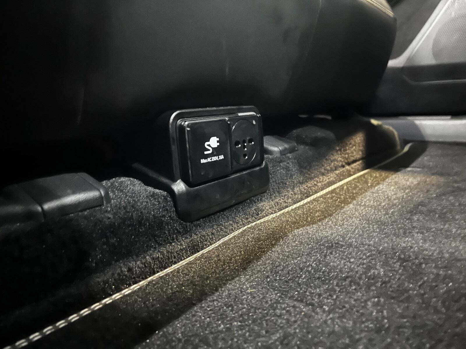 Grå Kia EV6 fra 2023