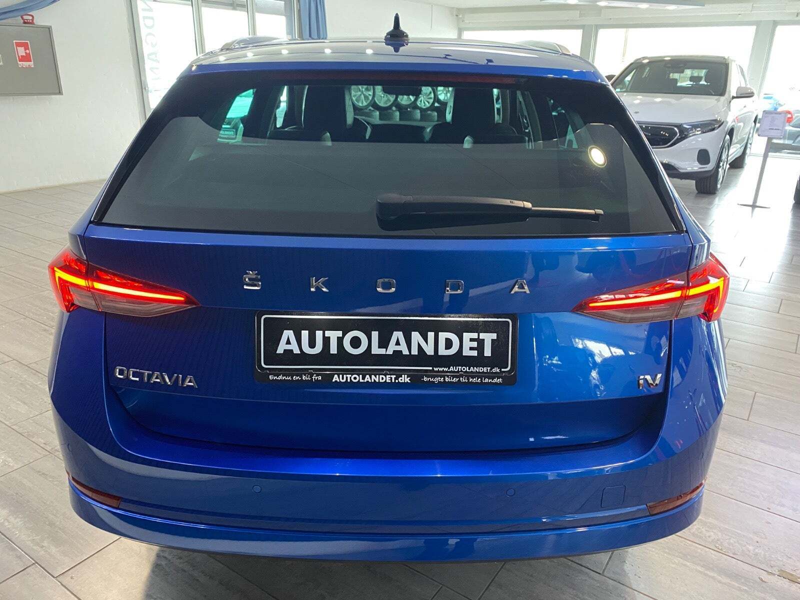 Blå Skoda Octavia fra 2021