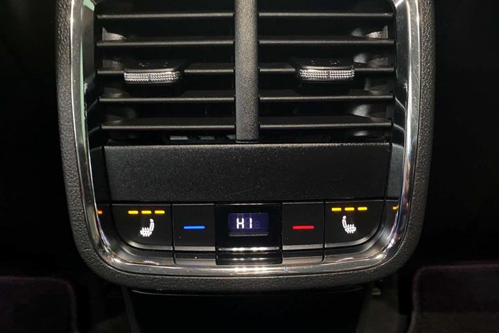 Blå Skoda Octavia fra 2021