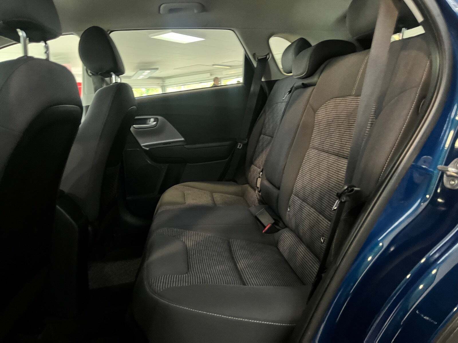 Blå Kia Niro fra 2018