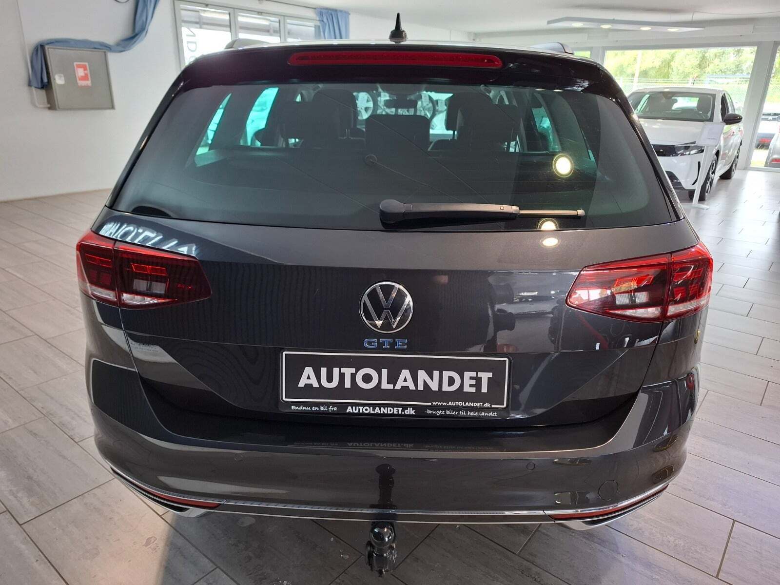 Sort VW Passat fra 2021