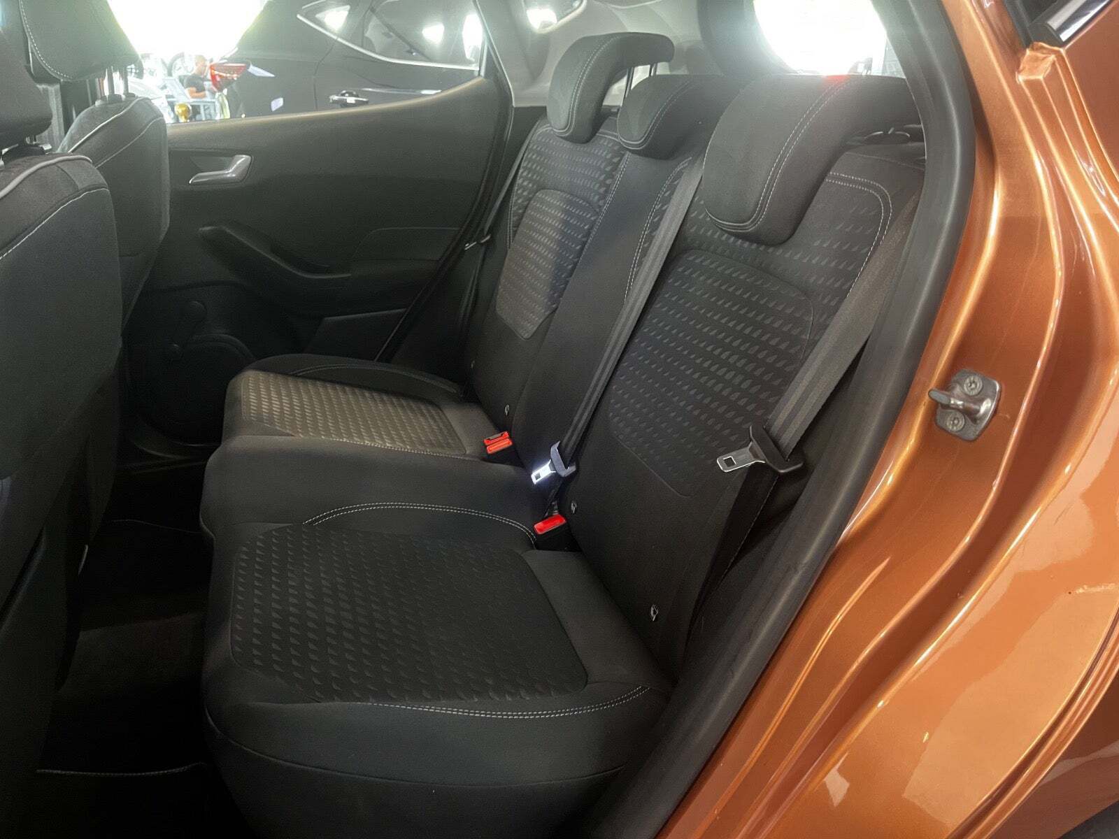 Bronze Ford Fiesta fra 2017