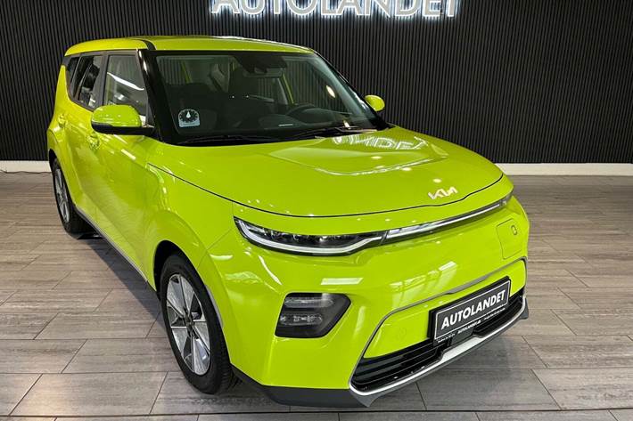 Grøn Kia e-Soul fra 2021 set udefra