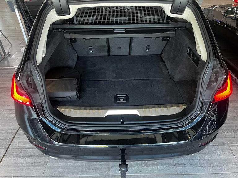 BMW 330e 2,0 Touring Sport Line aut.