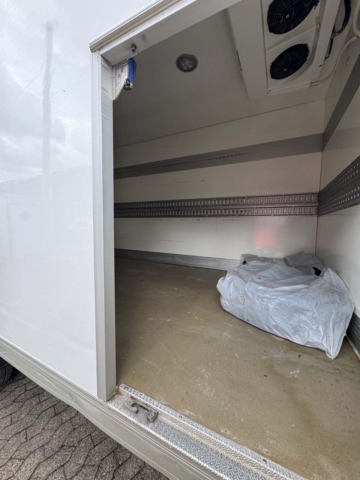 Opel Movano 2,3 CDTi 170 Alukølekasse m/lift aut.