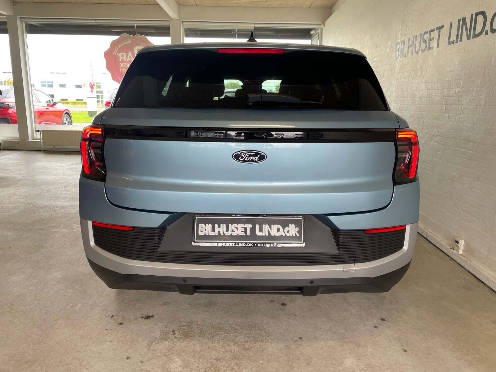 Ford Explorer 82 Premium Extended Range
