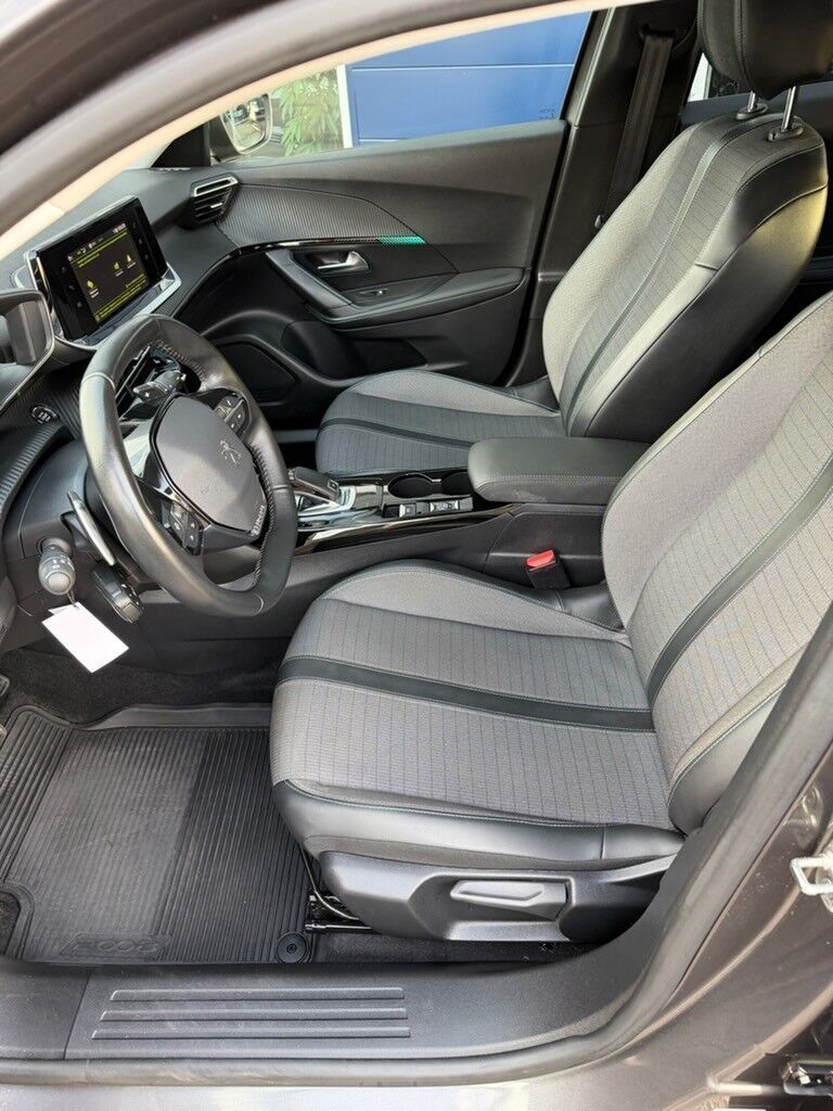 Peugeot 2008 1,2 PureTech Evolution EAT8 130HK 5d 8g Aut.