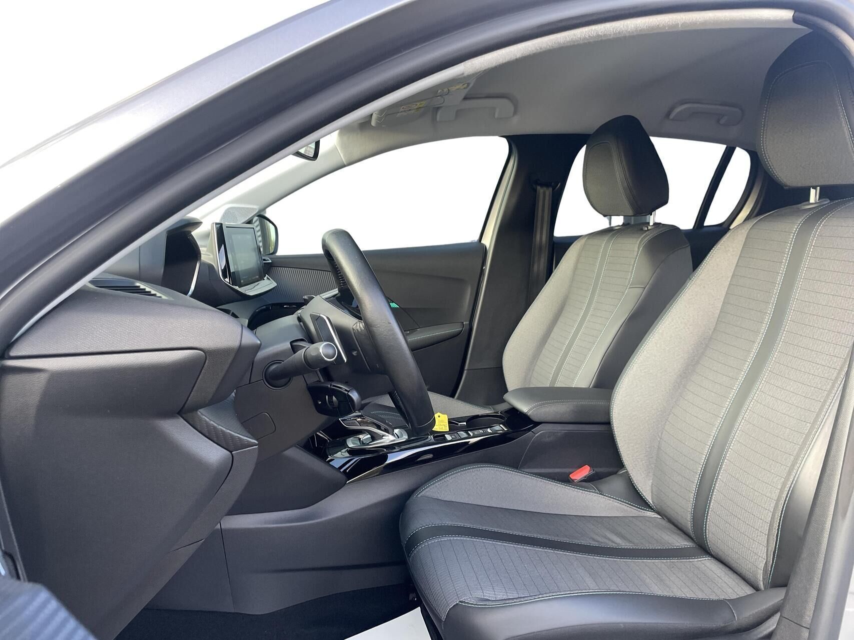 Peugeot 208 1,2 PureTech Evolution EAT8 100HK 5d 8g Aut.