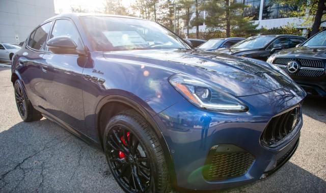 Grå Maserati Grecale fra 2020
