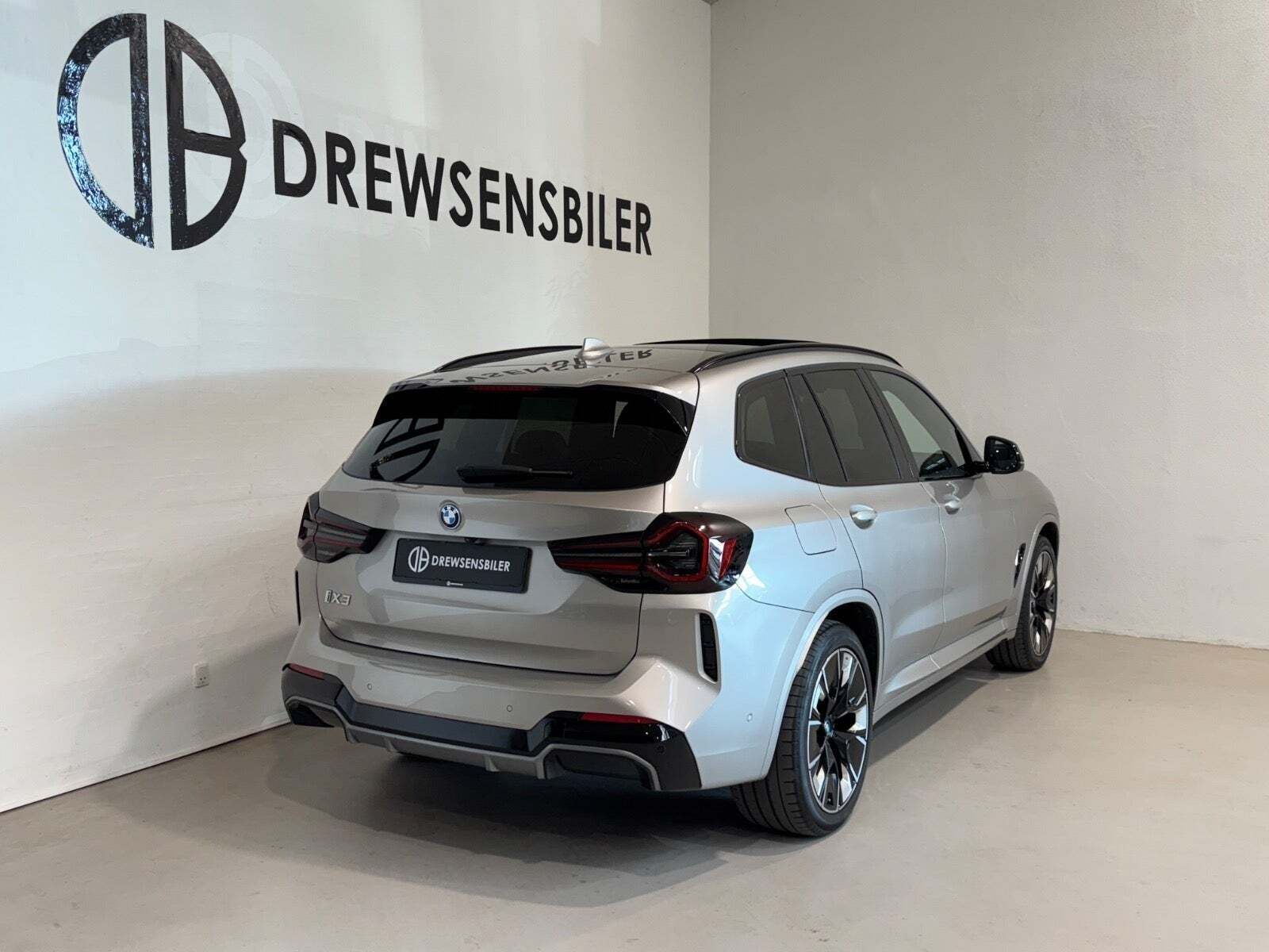 BMW iX3 Charged Plus M-Sport