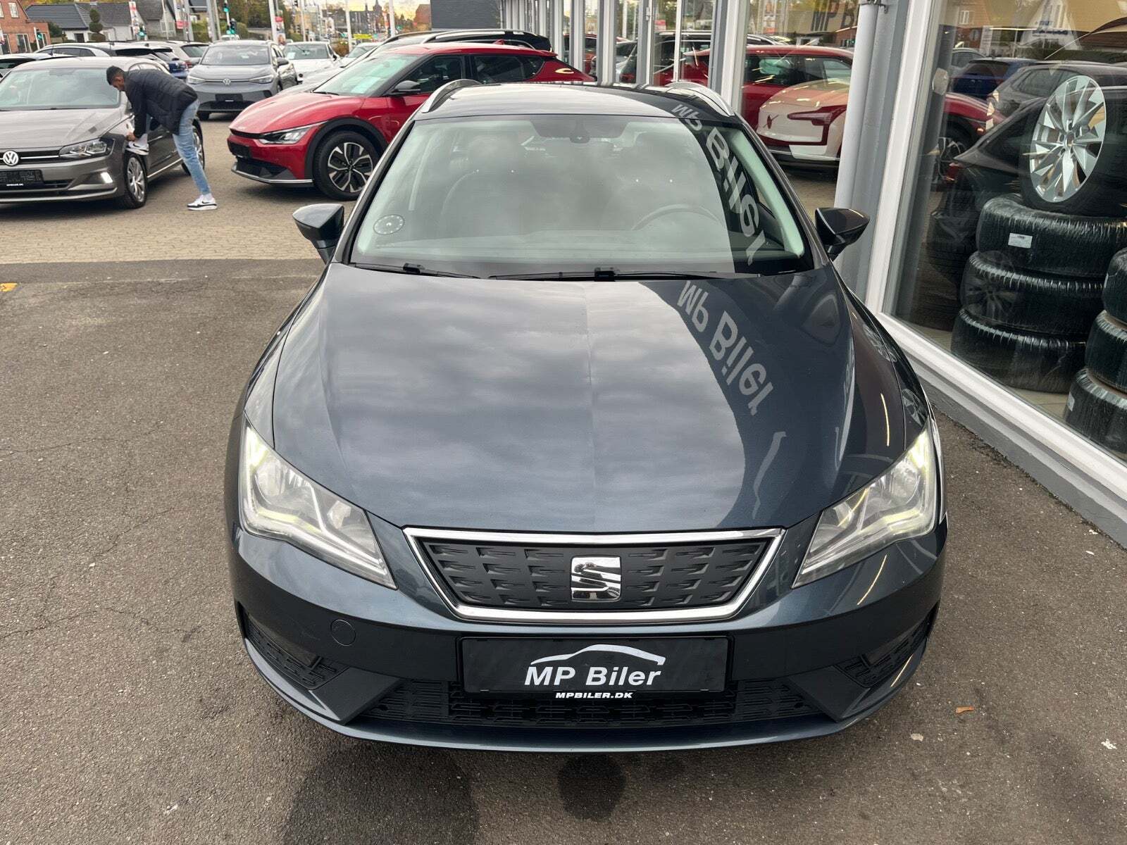 Blå Seat Leon fra 2019
