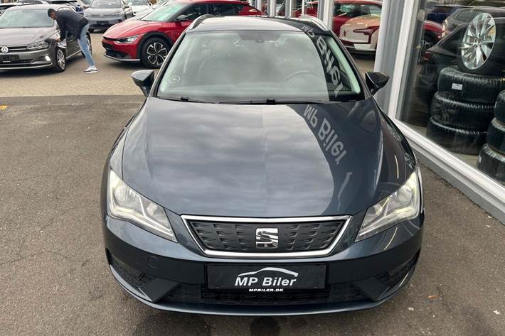 Blå Seat Leon fra 2019