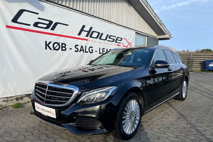 Sort Mercedes C220 d fra 2015