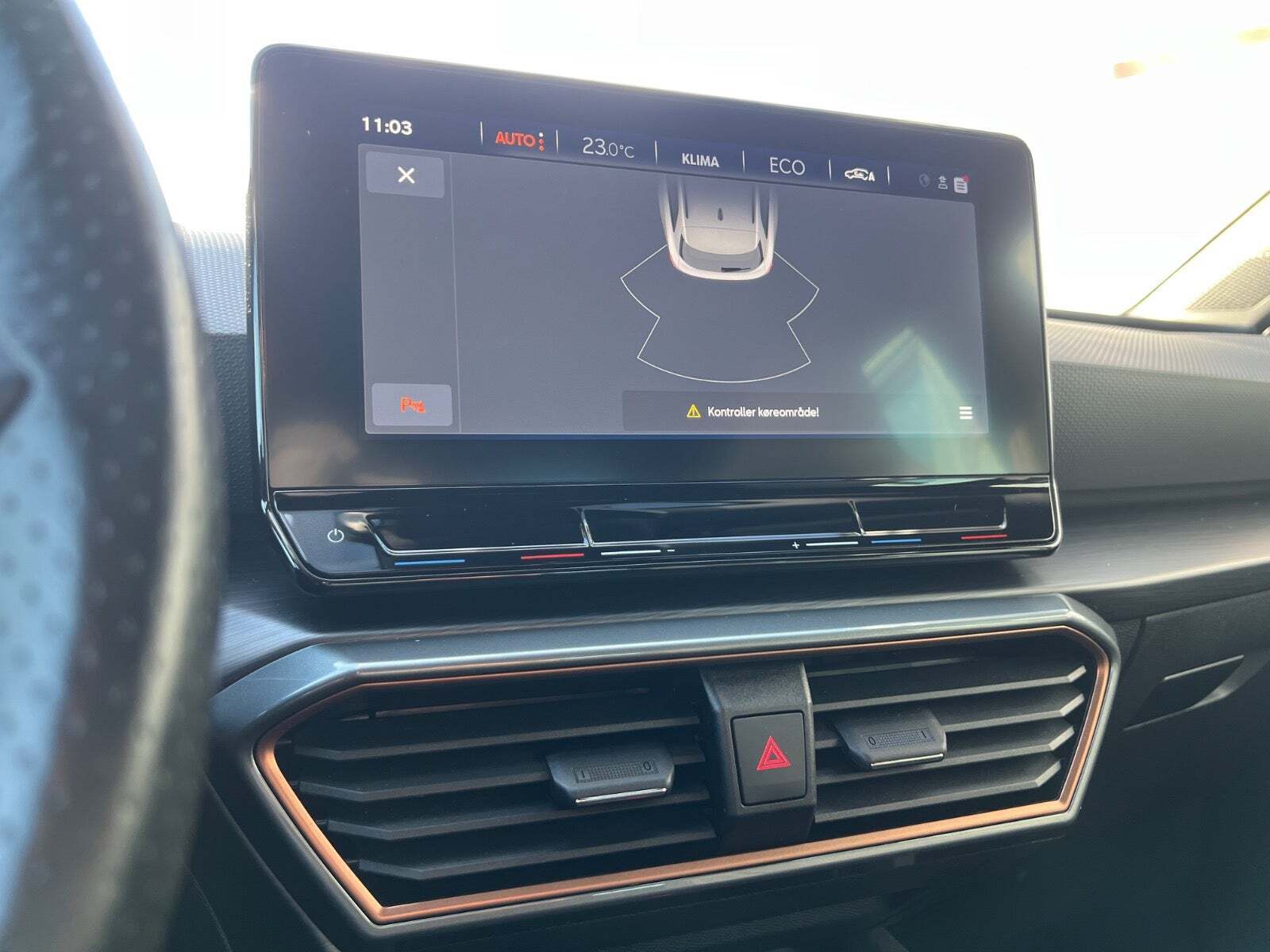 Grå Cupra Leon fra 2023