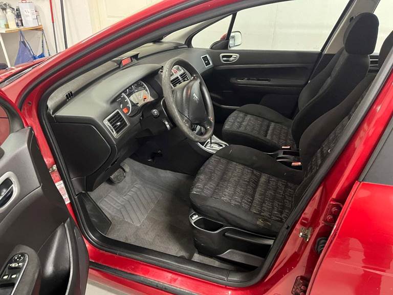 Peugeot 307 2,0 XS stc. aut.