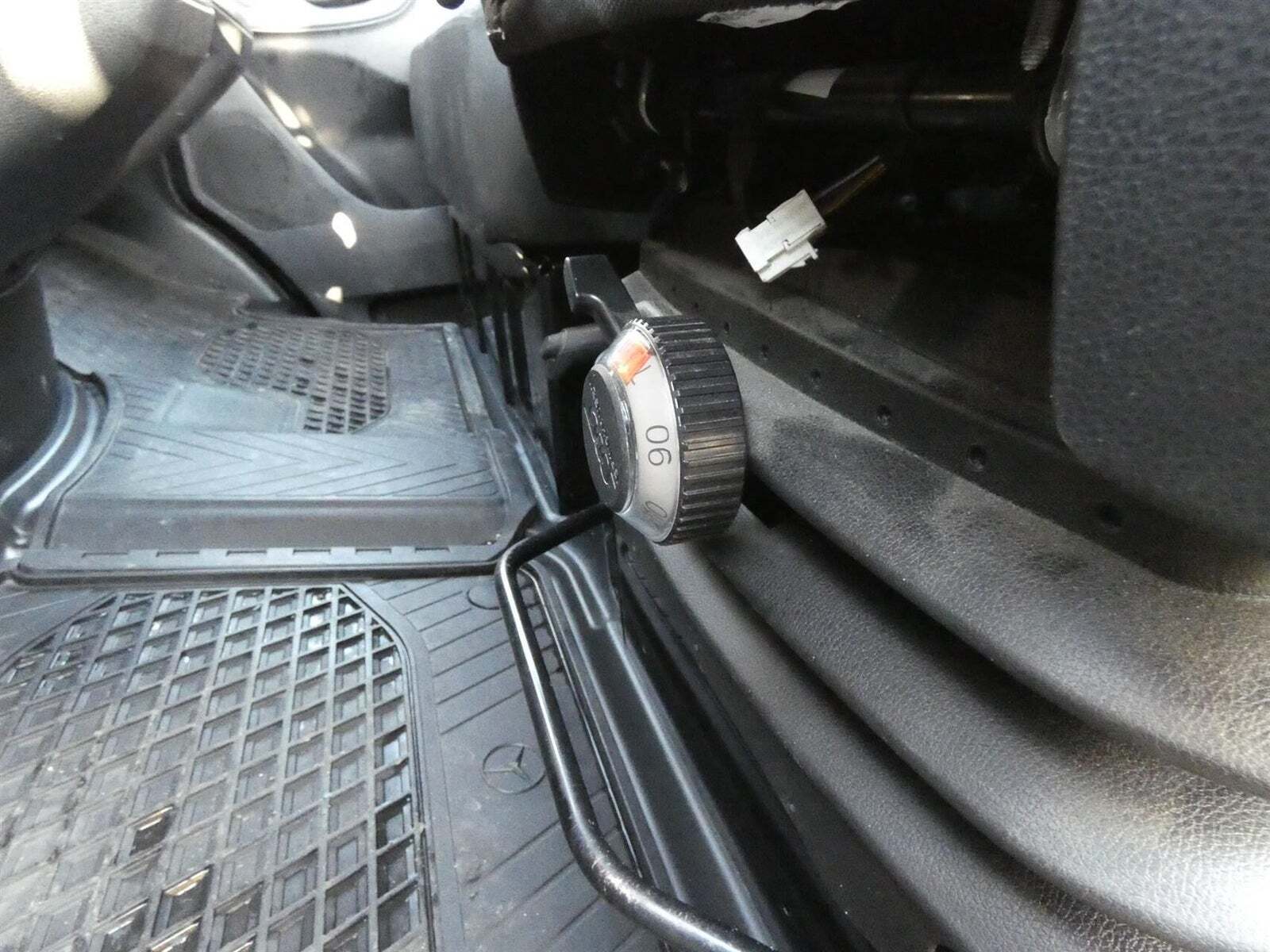 Sort Mercedes Sprinter 317 fra 2022