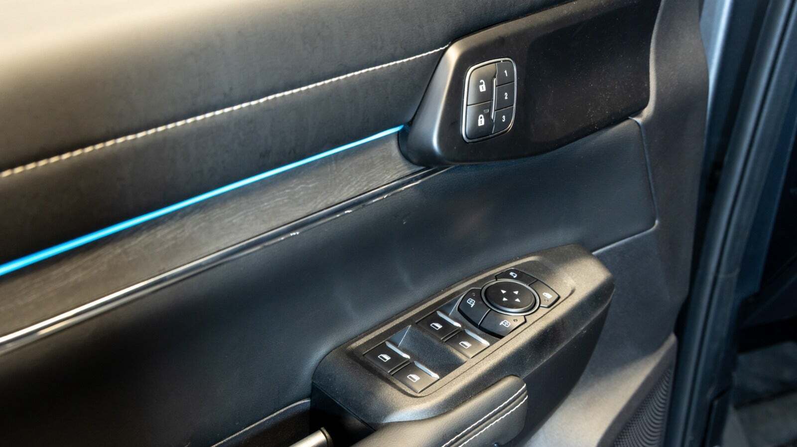 Grå Ford Ranger fra 2025