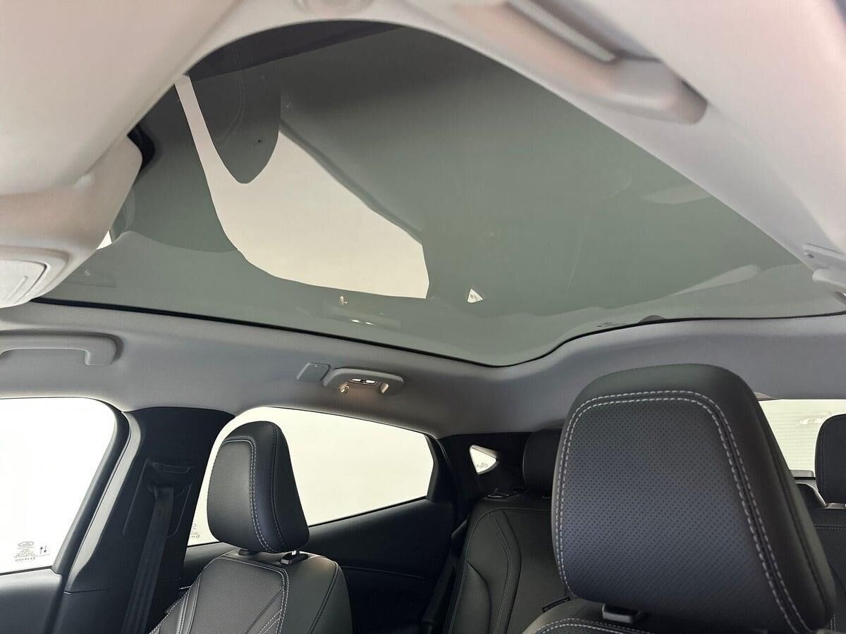 Grå Ford Mustang Mach-E fra 2024