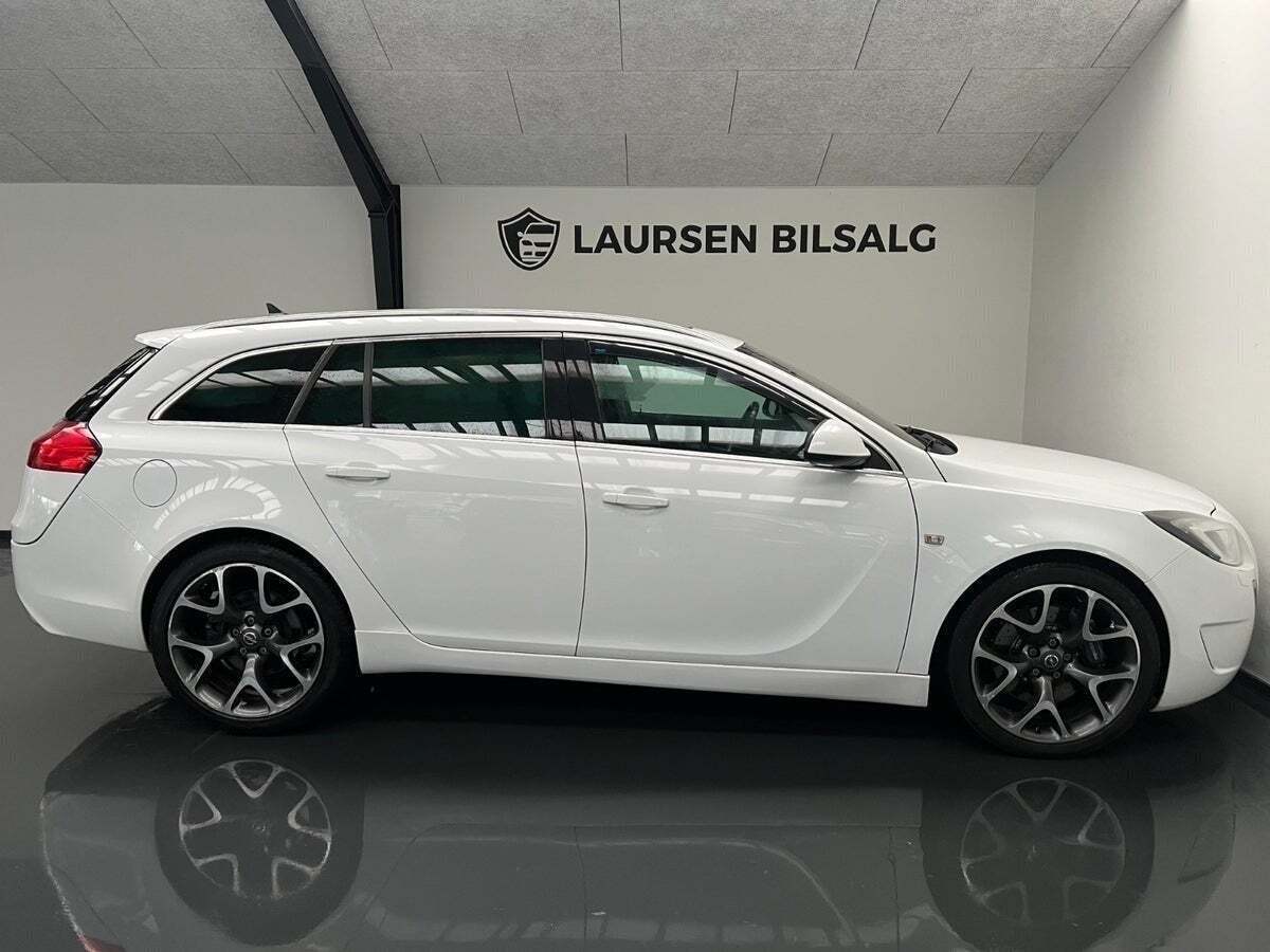Opel Insignia 2,8 OPC Sports Tourer 4x4