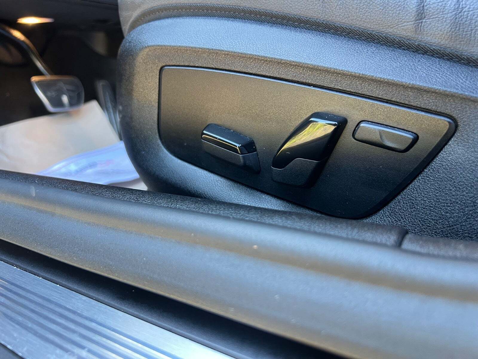 Sort BMW 530e fra 2022
