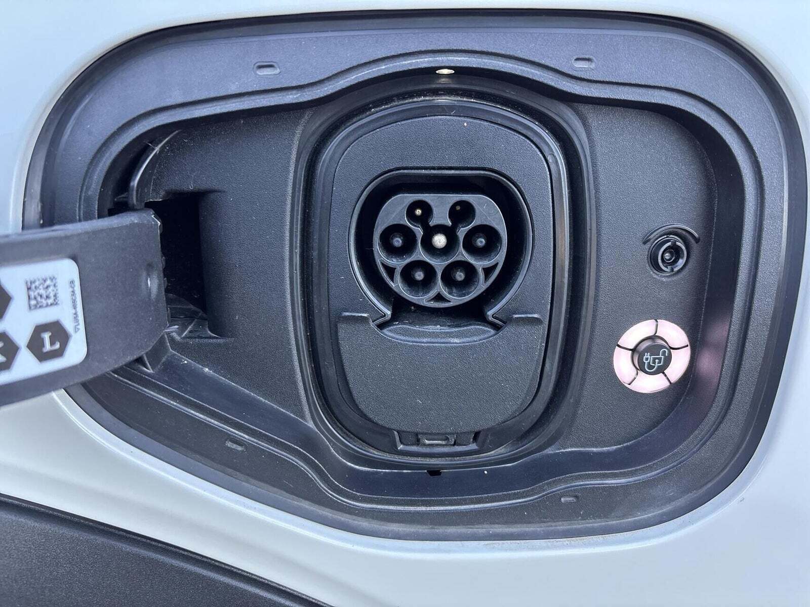 Hvid Ford Mustang Mach-E fra 2022