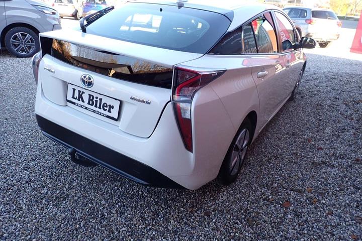Hvid Toyota Prius fra 2018