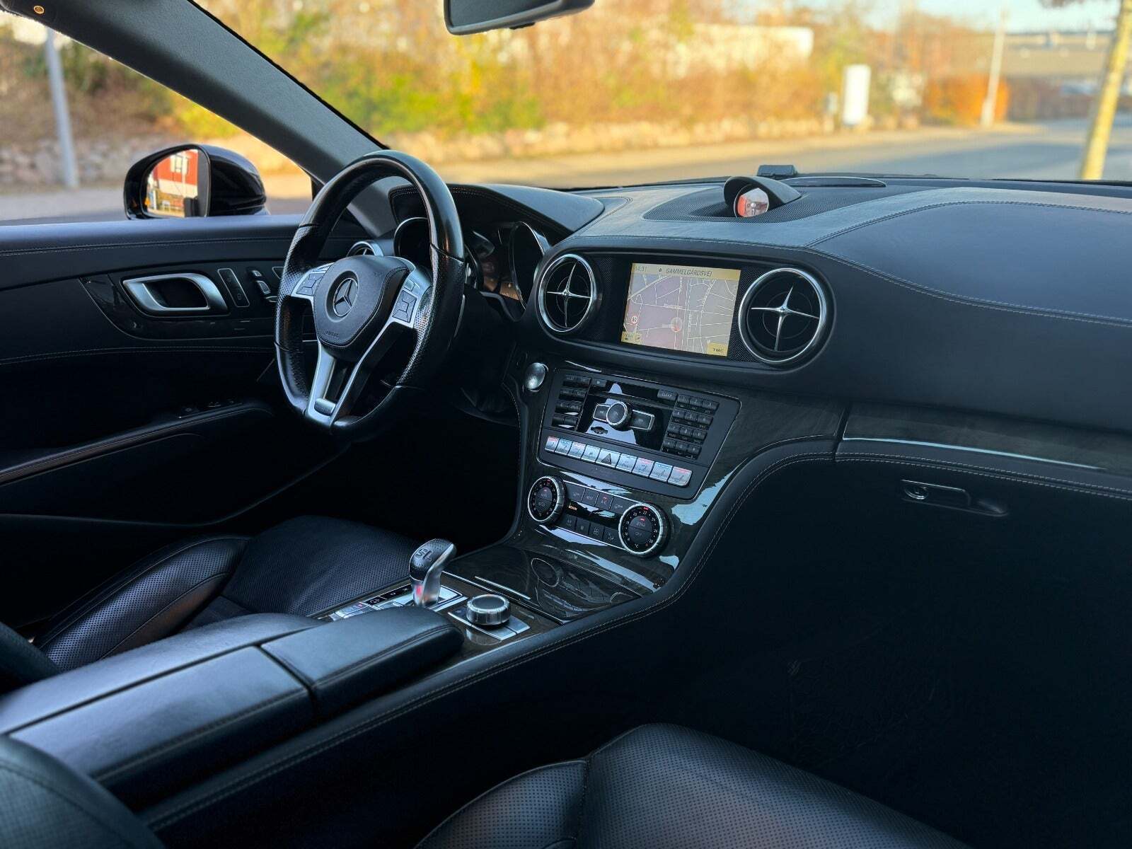 Sort Mercedes SL500 fra 2012