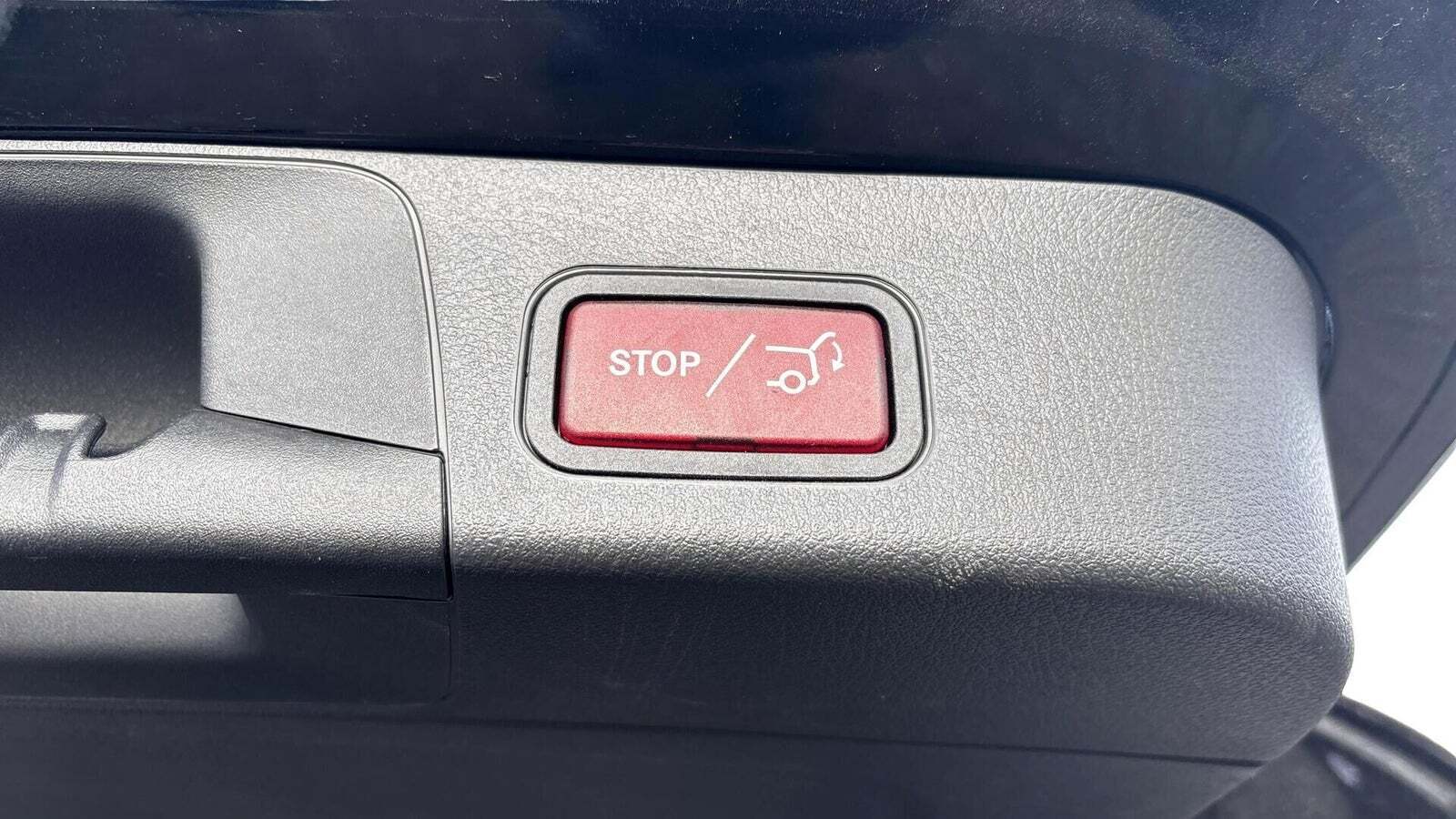 Sort Mercedes EQB250+ fra 2023