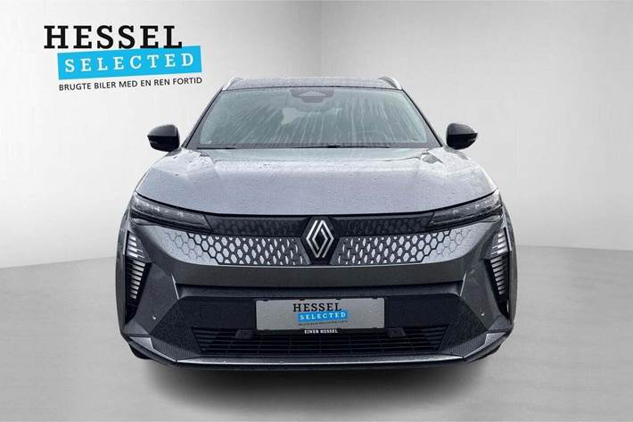 Grå Renault Scenic E-Tech fra 2024