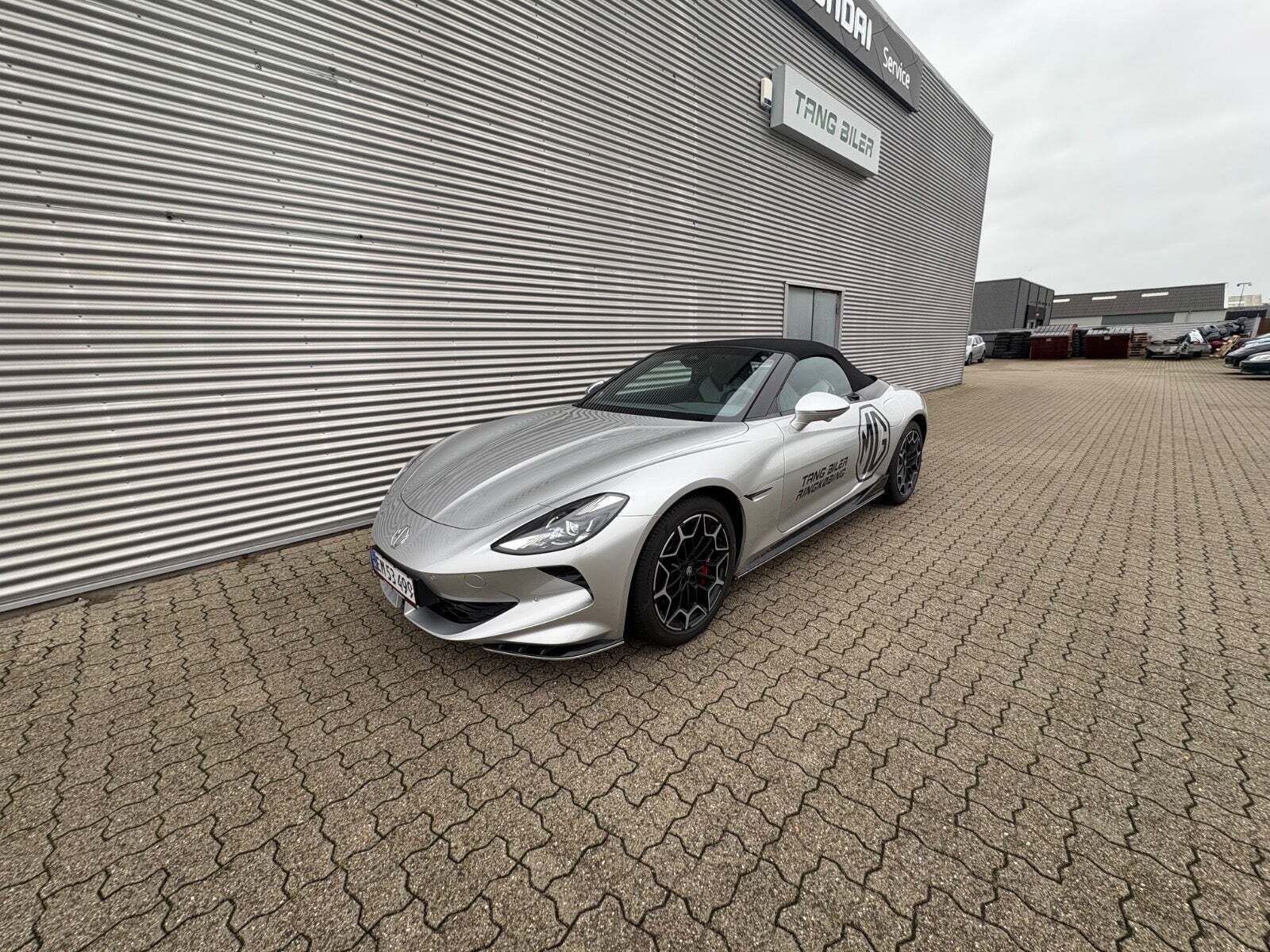 MG Cyberster Trophy Long Range