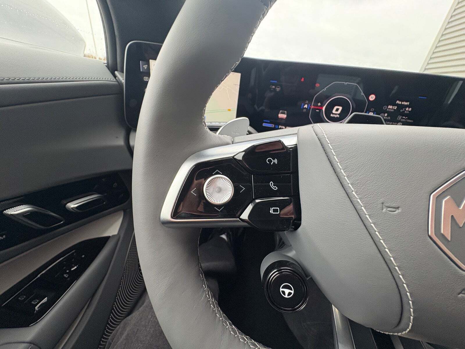 undefined MG Cyberster fra 2024 set indefra