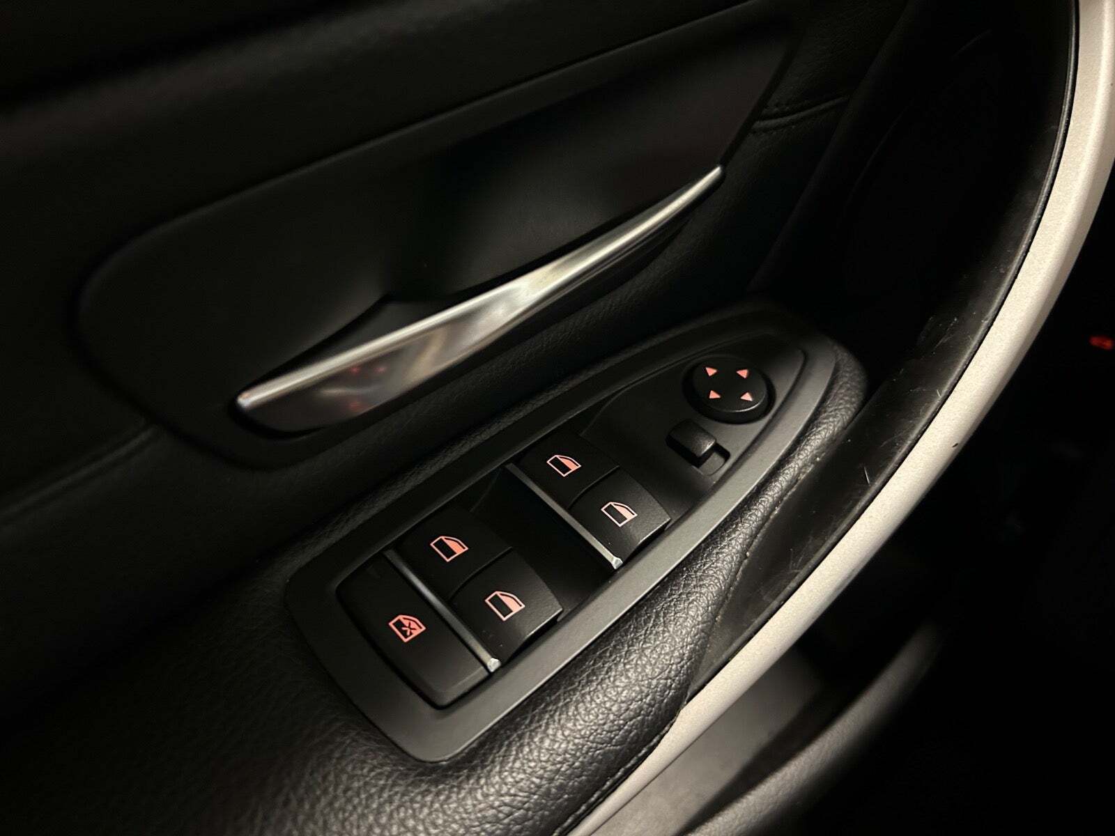 Hvid BMW 320d fra 2017