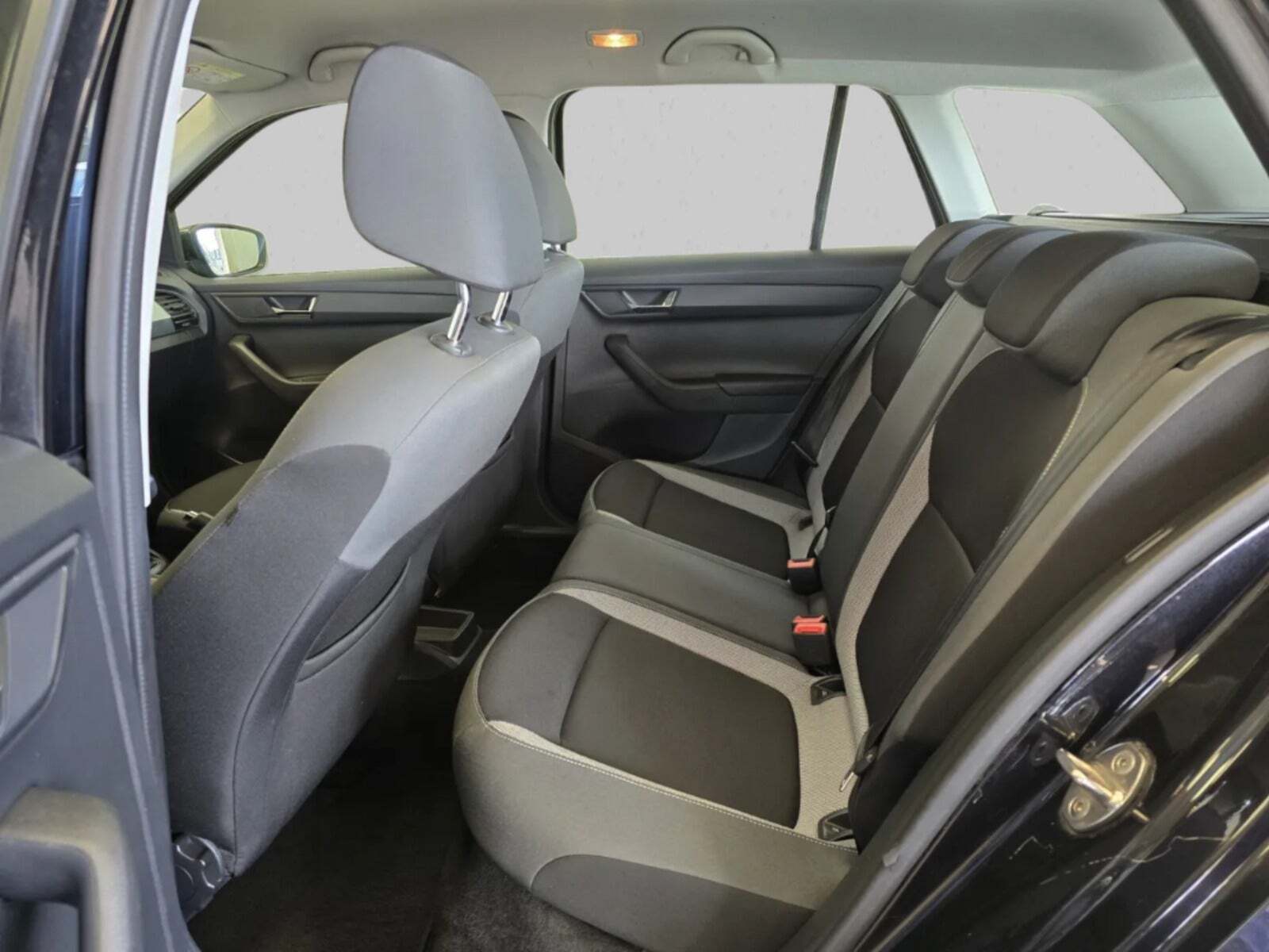 Sort Skoda Fabia fra 2016