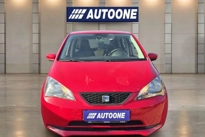 Rød Seat Mii fra 2013