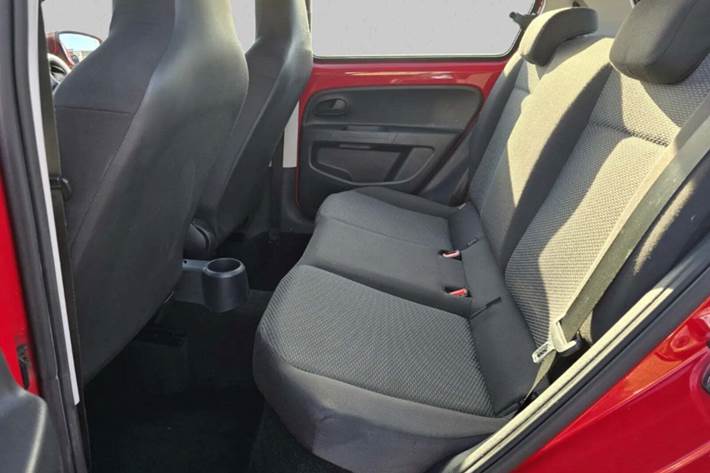 Rød Seat Mii fra 2013