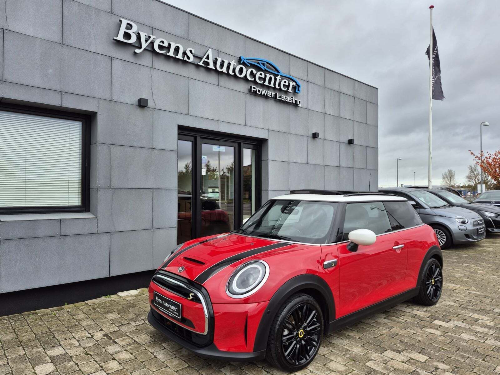 Mini Cooper SE Yours Trim