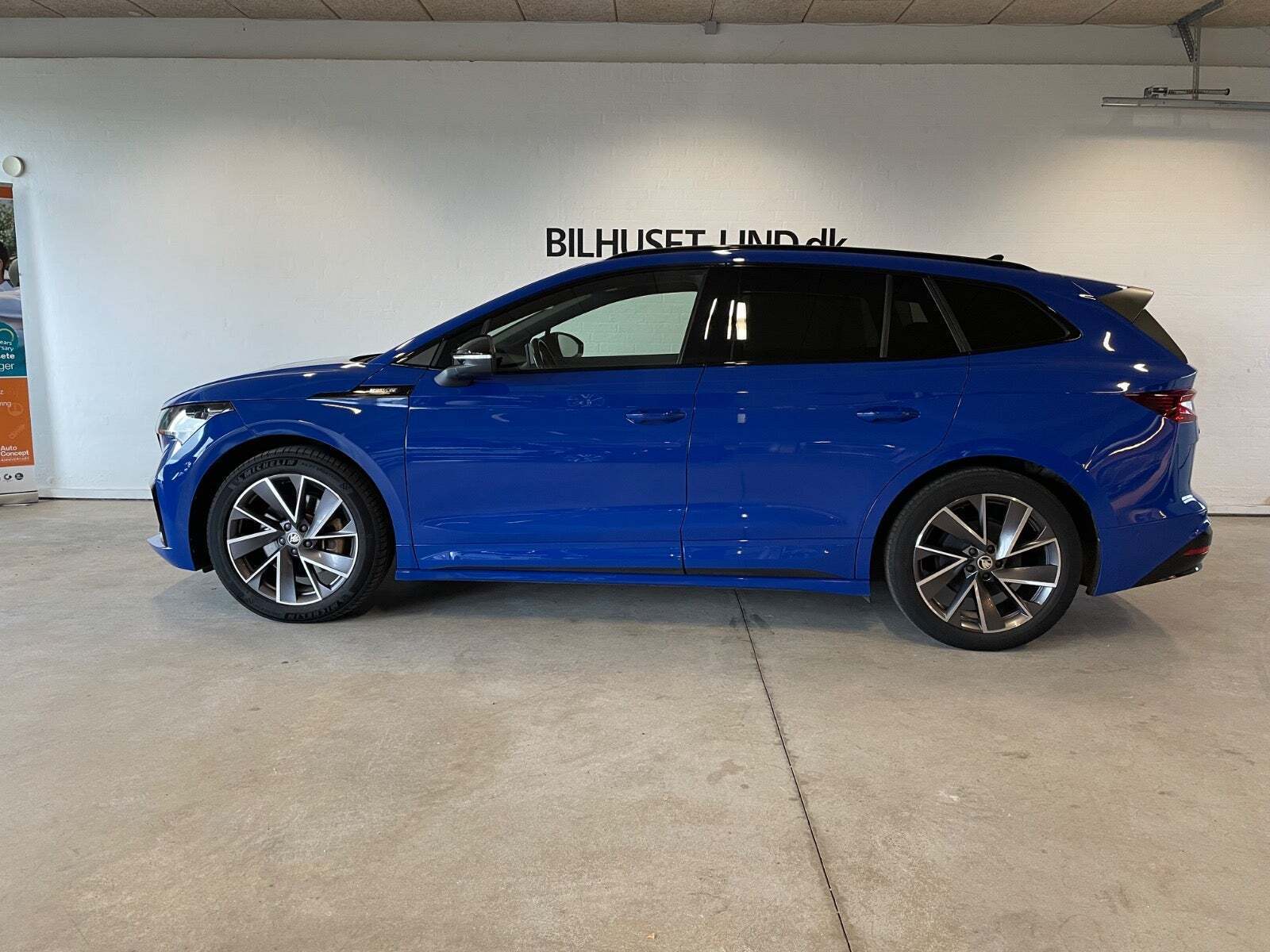 Blå Skoda Enyaq fra 2022