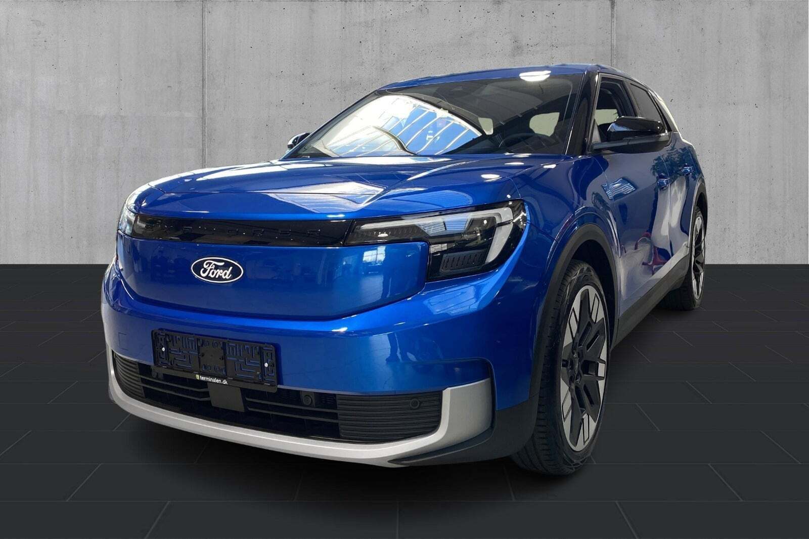 Ford Explorer 84 Select Extended Range