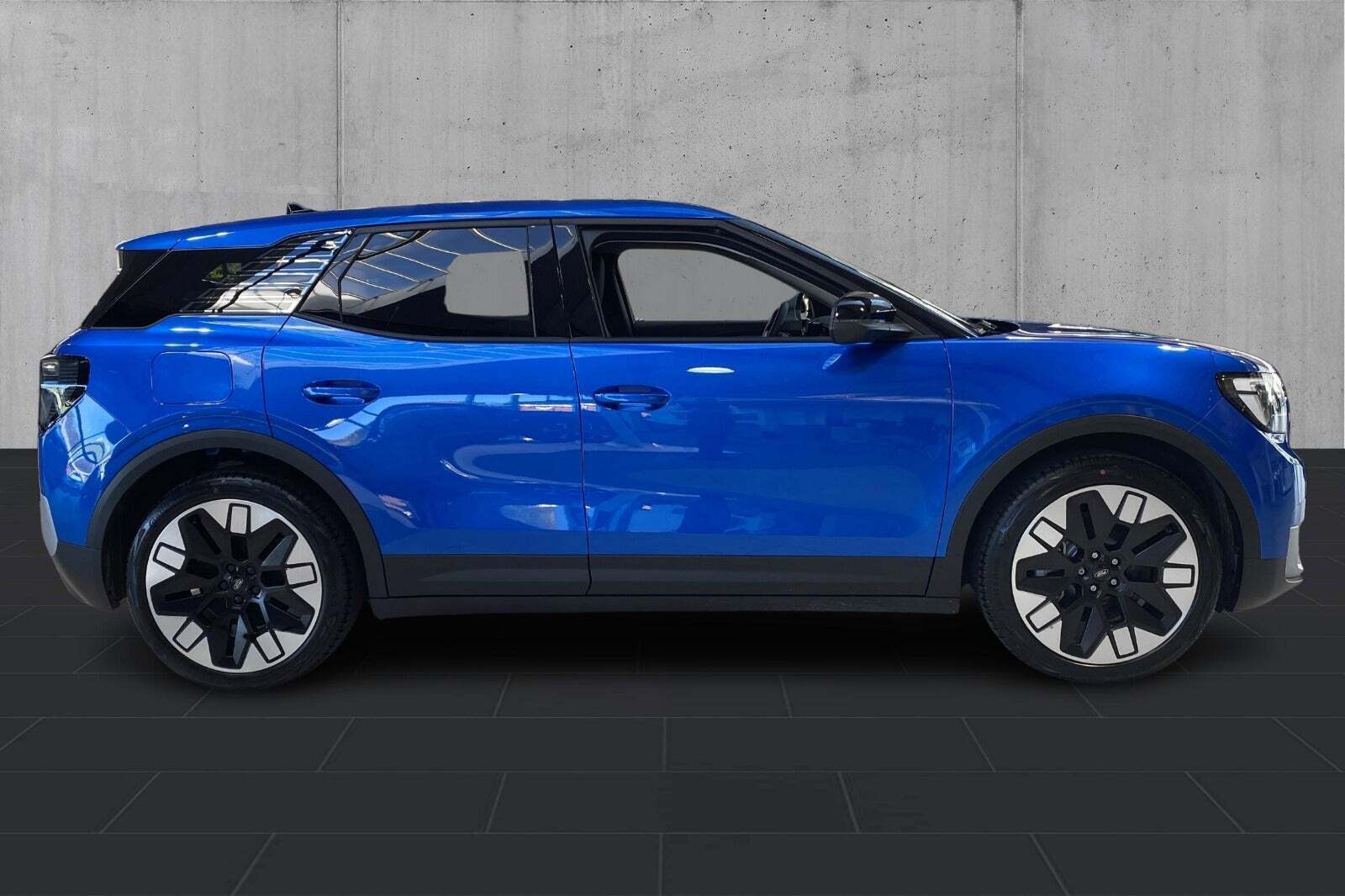 Ford Explorer 84 Select Extended Range