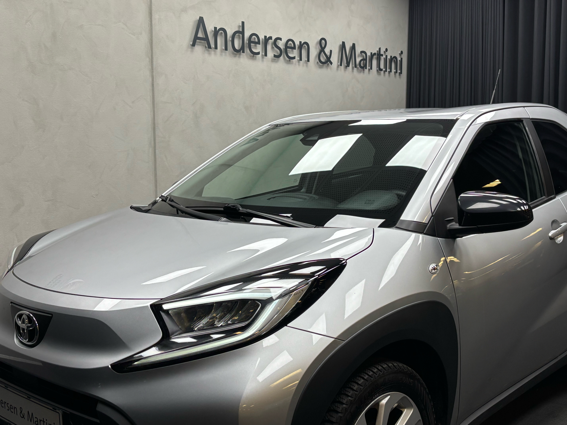 Beige Toyota Aygo X fra 2022